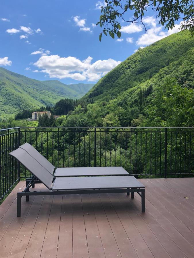 Il Fondaccio Hotell Lizzano In Belvedere Eksteriør bilde